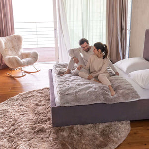 Einzigartiger Luxuriöser Überwurf aus Alpaka. King SIze, Queen Size und Stripe. Highlight fürs Schlafzimmer Bett.