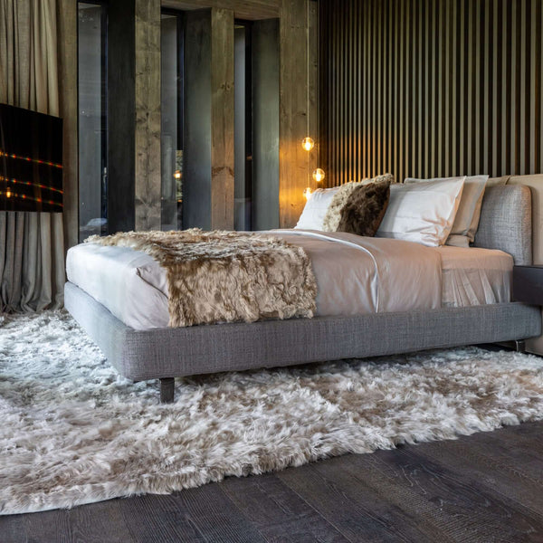 Einzigartiger Luxuriöser Überwurf aus Alpaka. King SIze, Queen Size und Stripe. Highlight fürs Schlafzimmer Bett.