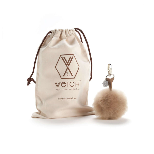 Einmaliges Accessoire, Pompom CLAVE aus Alpaka. Anhänger für eine Tasche oder auch als Schlüsselanhänger geeignet.