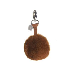 Einmaliges Accessoire, Pompom CLAVE aus Alpaka. Anhänger für eine Tasche oder auch als Schlüsselanhänger geeignet.