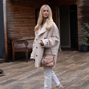 Einmaliges Accessoire, Pompom CLAVE aus Alpaka. Anhänger für eine Tasche oder auch als Schlüsselanhänger geeignet.