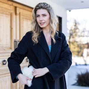 Wärmflasche CALMO Luxus Geschenk in edler Geschenkverpackung in unterschiedlichen Größen und Varianten. Wärmflaschenbezug aus Alpaka