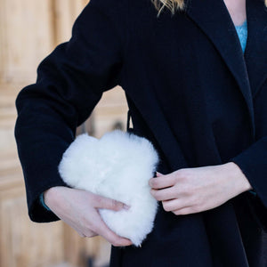 Wärmflasche CALMO Luxus Geschenk in edler Geschenkverpackung in unterschiedlichen Größen und Varianten. Wärmflaschenbezug aus Alpaka