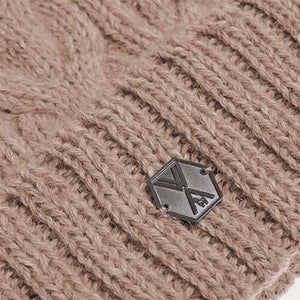 Wärmende Mütze VICENTE aus Alpakawolle mit Bommel. Warm und Flauschig